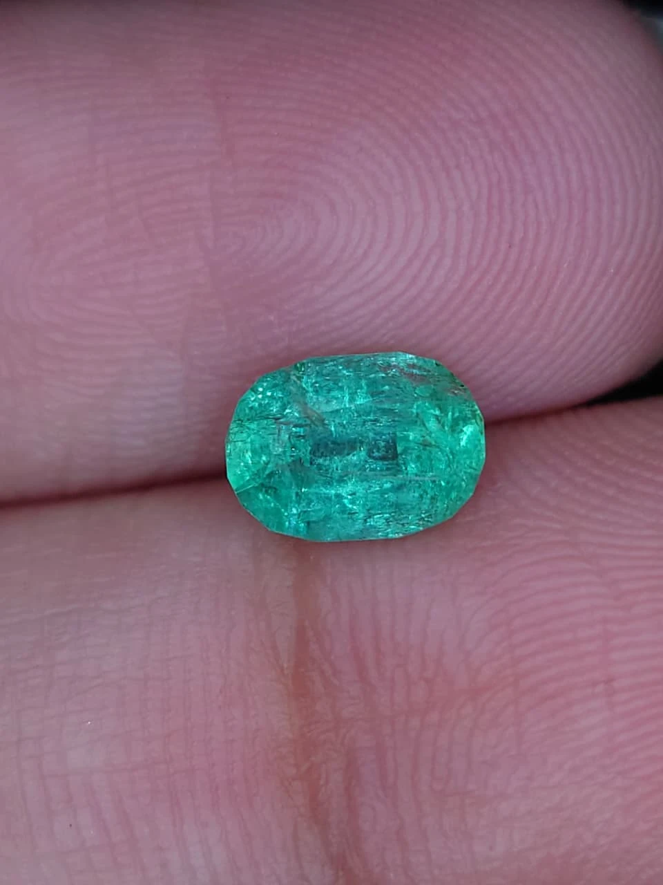 0.8ct Natural Oval Faceted Panjsher Emerald from Afghanistan — view 2